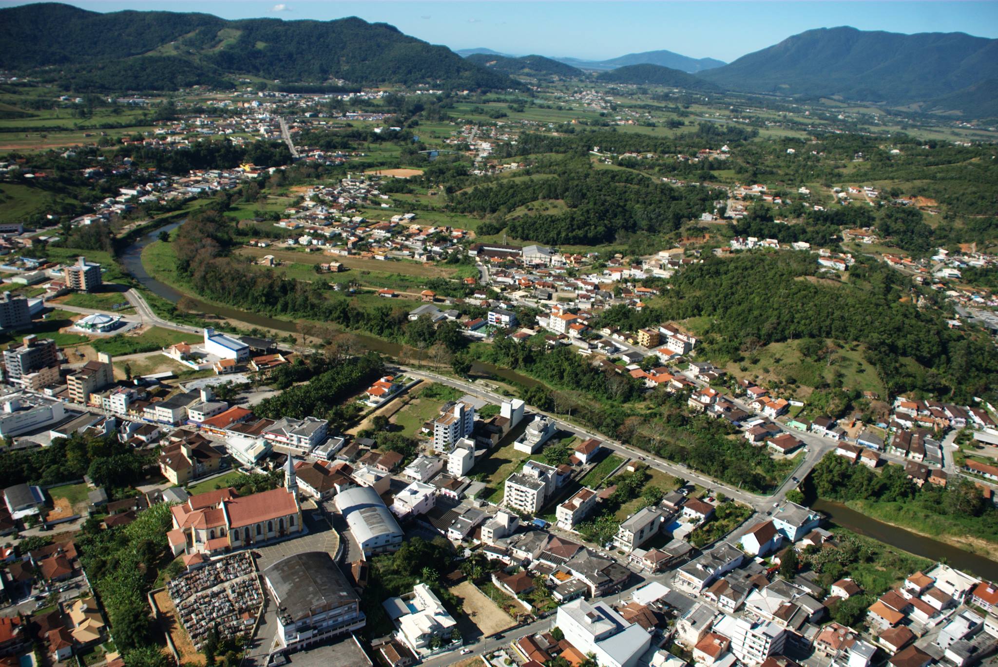 Santo Amaro da Imperatriz Águas termais, aventura